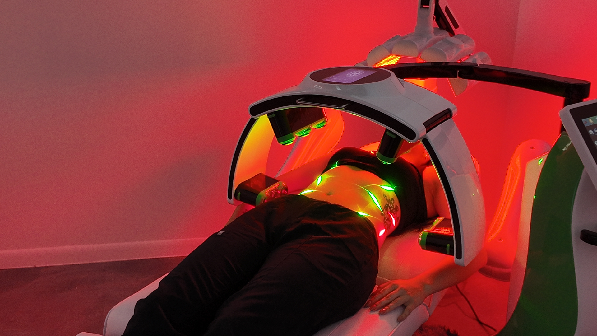 Gentle Glo non-invasive green and red laser body contouring treatment at REDSOL Wellness Club in League City TX